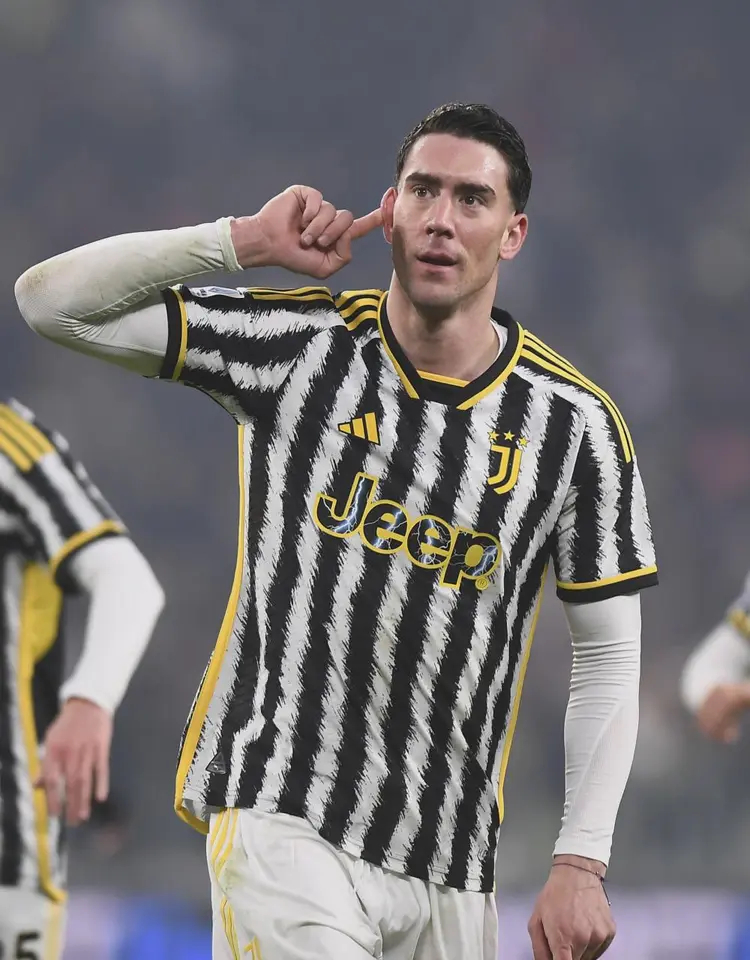 金年会APP-赛地聚焦——法国杯清晨热度飙升，多特蒙德队长鼓劲，媒体盛赞，更衣室氛围转暖的简单介绍